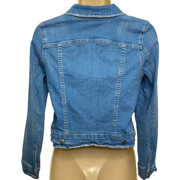 Free People Along the Way Light Wash Distressed Raw Hem Denim Jacket Azur XS - Picture 7 of 10